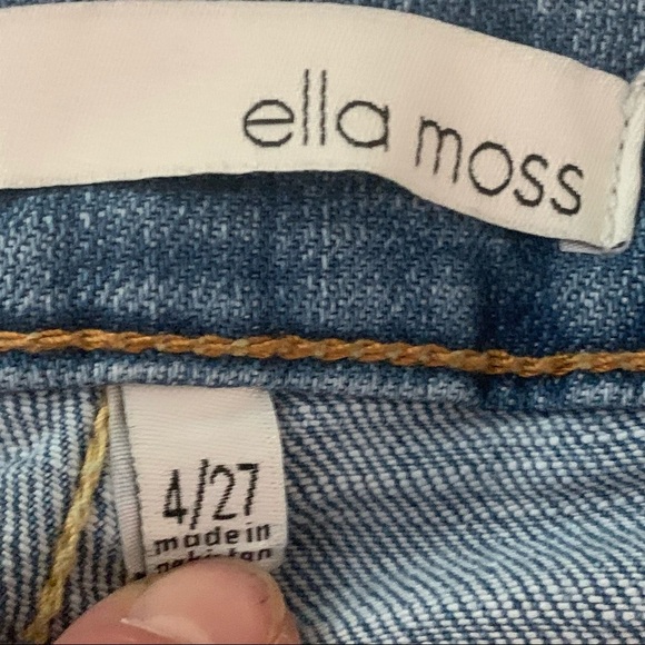 ELLA MOSS High Waist Straight Denim Shorts Raw Hem High Rise Size 4/27 - Picture 3 of 15